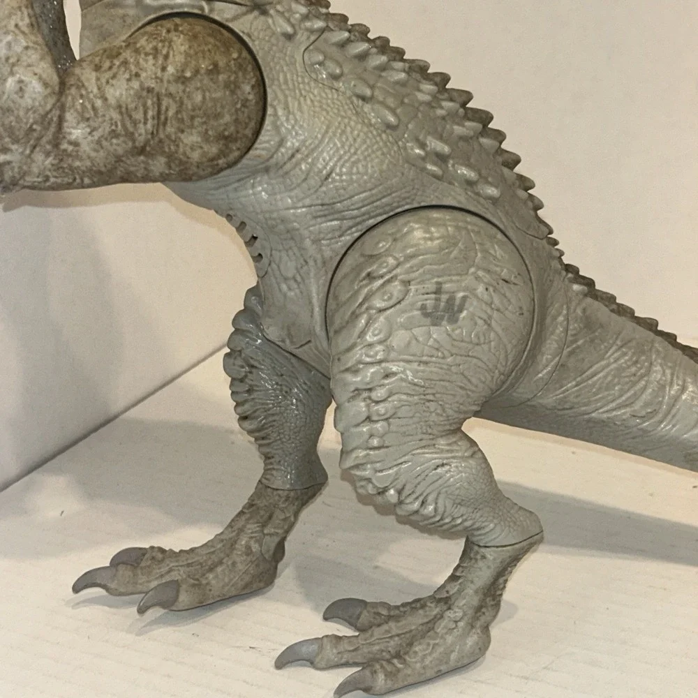 Jurassic World Indominus Rex 20